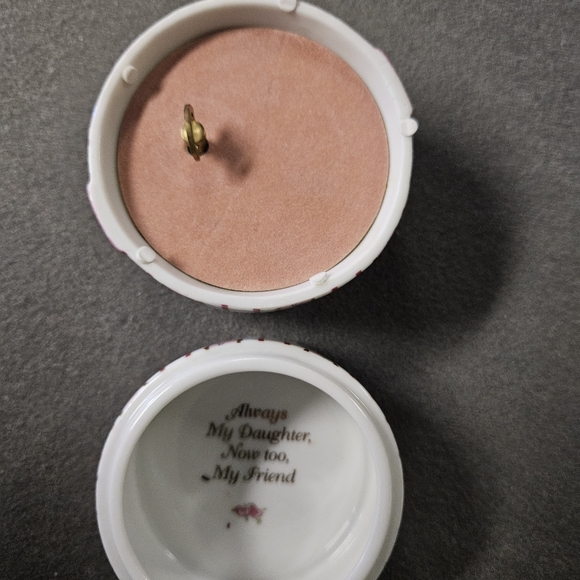 Music box - Picture 2 of 5